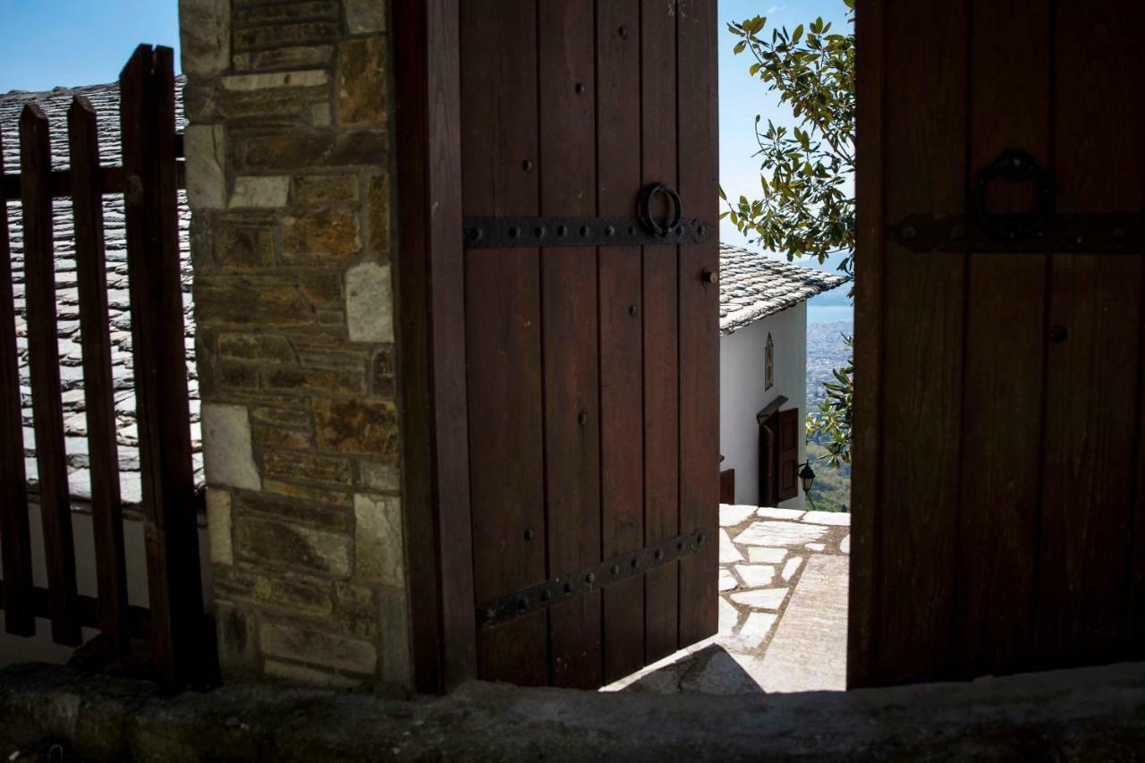 Traditional Mansion Calliopec-uvc Sterilized *